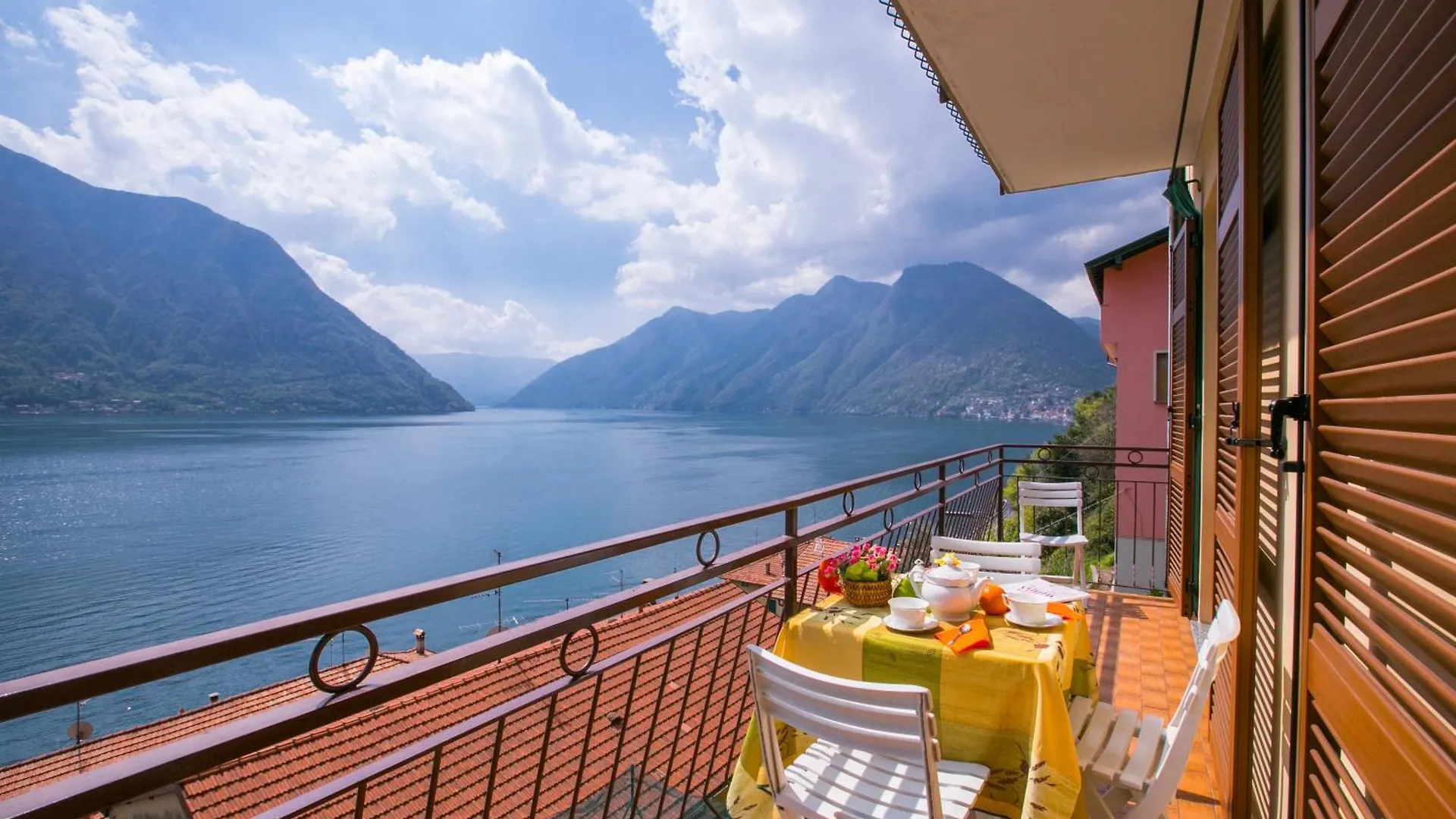 Bella Lake View Colonno 0*,